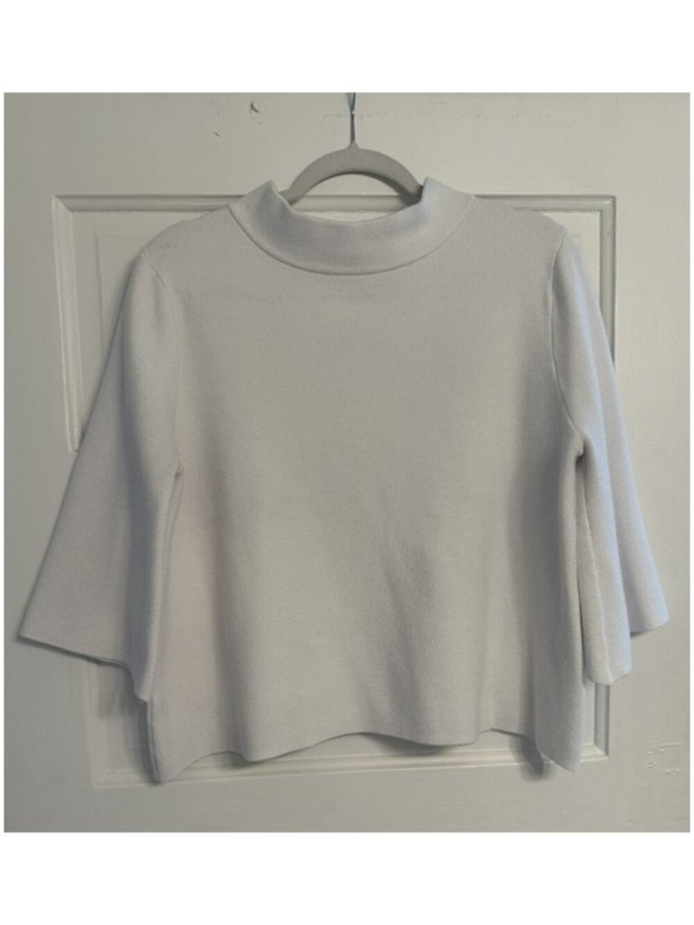 Fate. White Boat Neck Bell Sleeve Crop Top. Size M.
